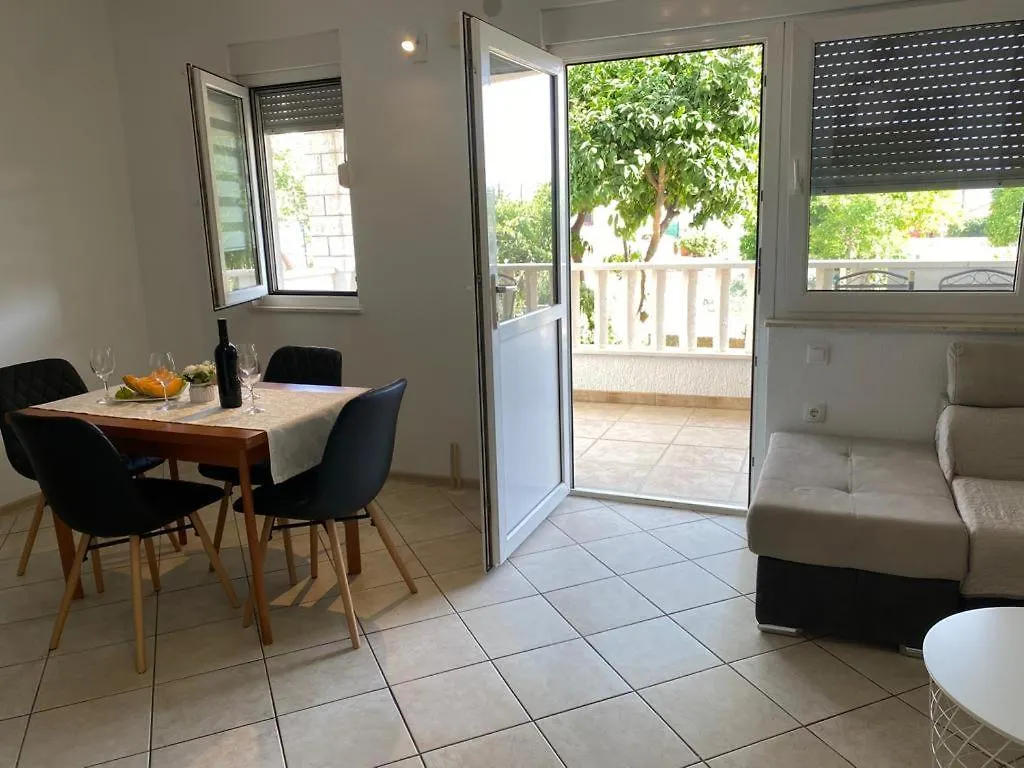 Apartmani Josipa Trogir Croatia