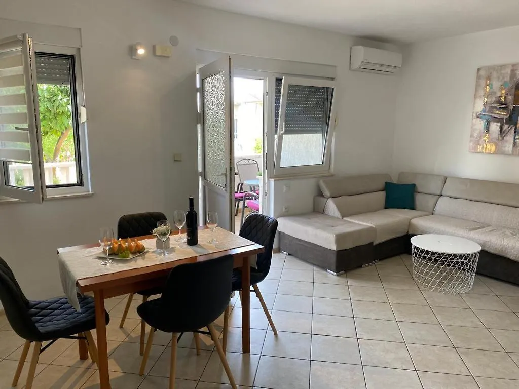 Apartment Apartmani Josipa Trogir Croatia